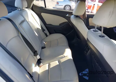 2013 Kia Optima Sx z USA, uszkodzony, nr VIN 5XXGR4A66DG208323